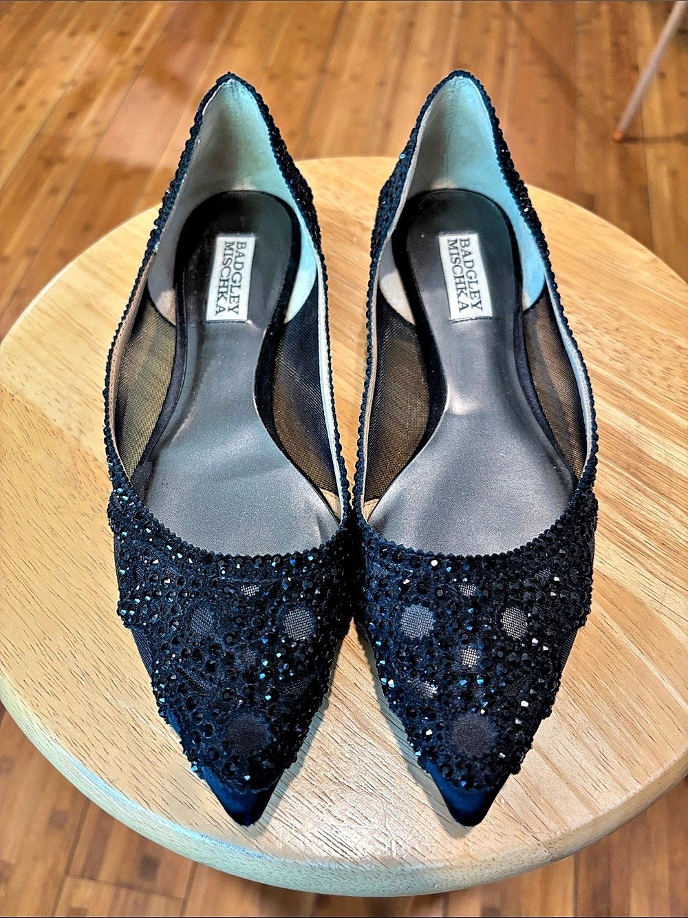 Badgley Mischka Gigi Pointed Toe Flat Black Sequin Floral Heels US 7.5
